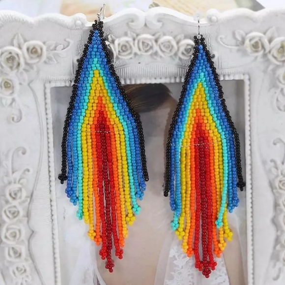 boutique Jewelry - Rainbow dangle earings